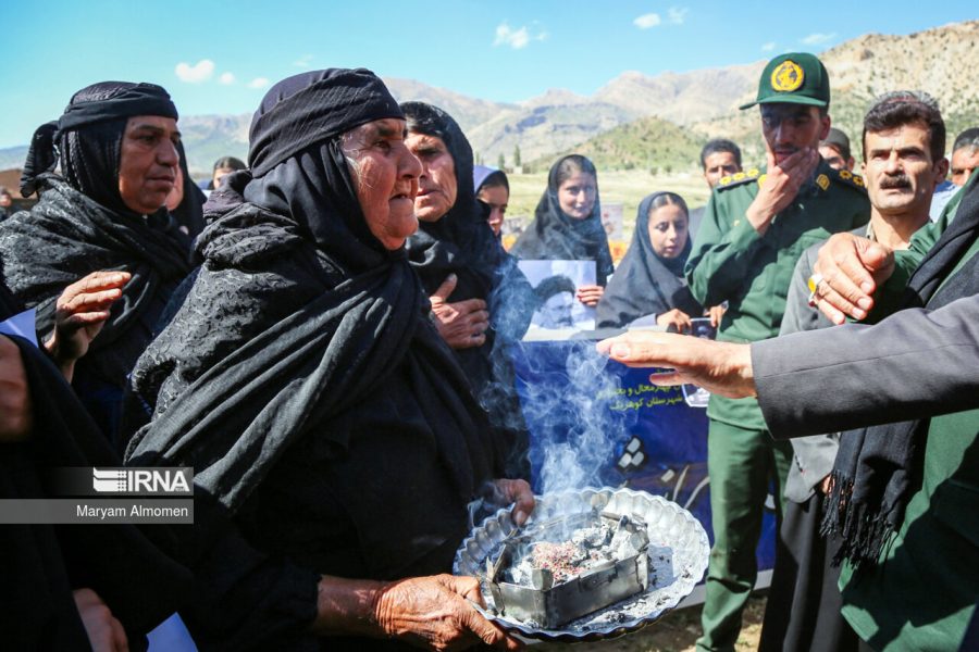 عزاداری بی بی گل در فراق رئیس جمهور شهید